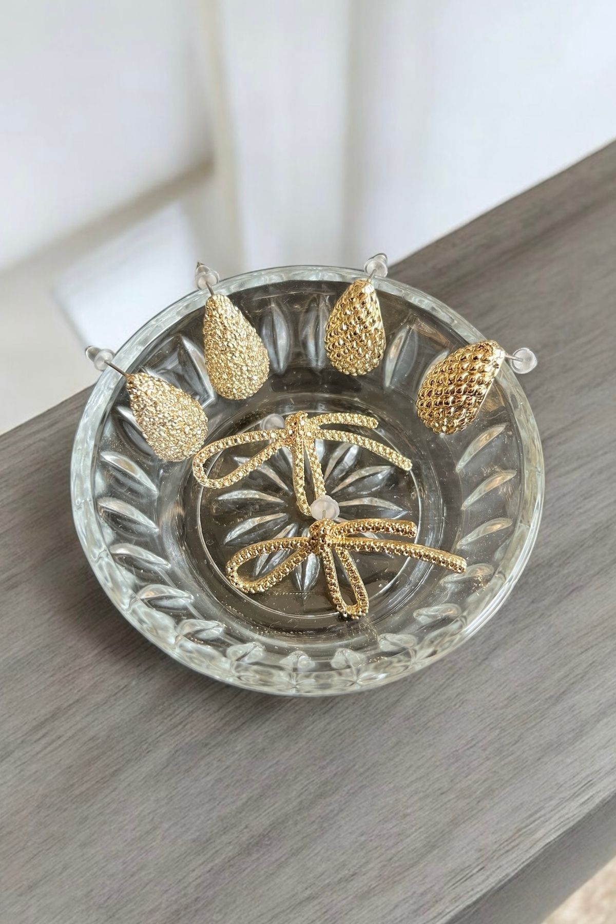 stravis-Gold Color Textured 3-Piece Earring Set 3