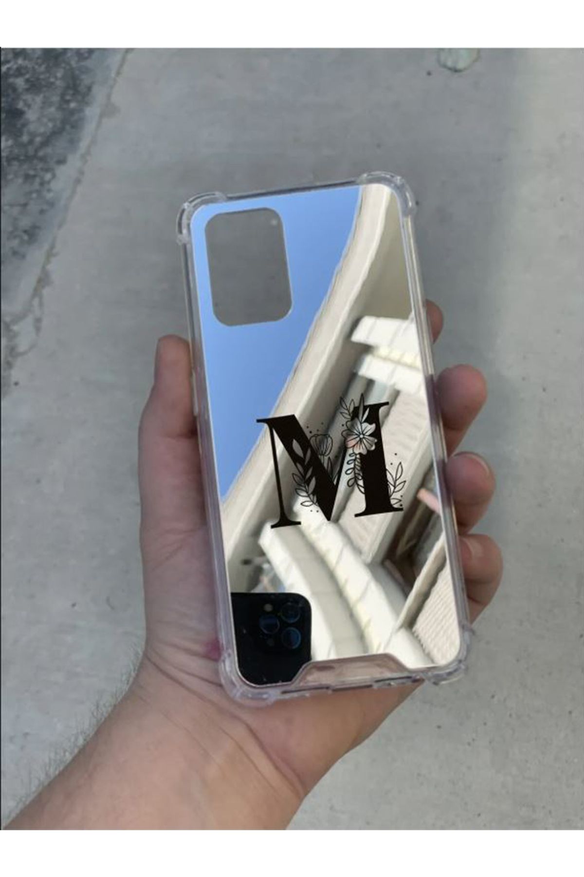PERAX Samsung Galaxy M54 Uyumlu Gümüş Aynalı Darbe Korumalı M Harf Tasarımlı Silikon Kılıf