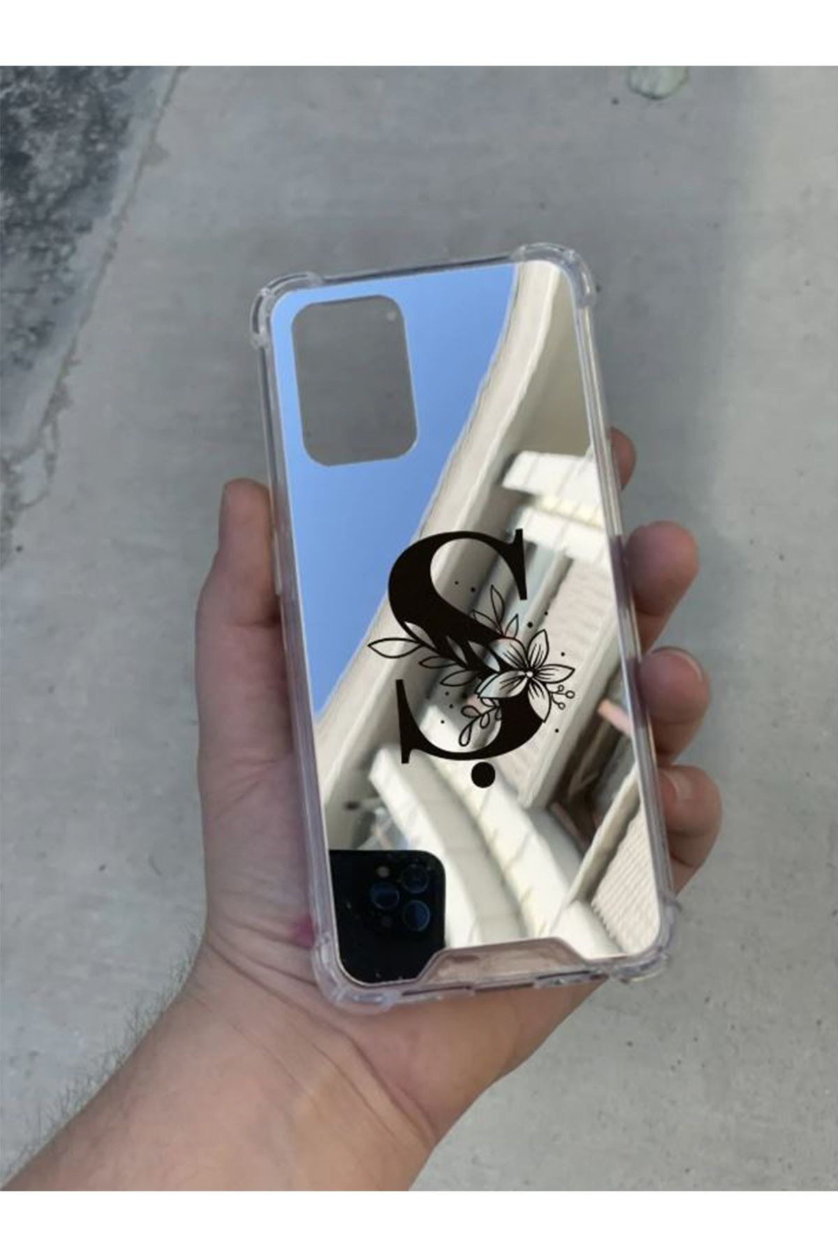 PERAX Samsung Galaxy M54 Uyumlu Gümüş Aynalı Darbe Korumalı Ş Harf Tasarımlı Silikon Kılıf