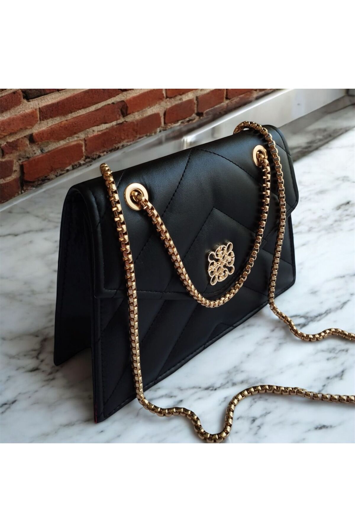 Butik Kadın Çanta Siyah Motif Detaylı Zincirli