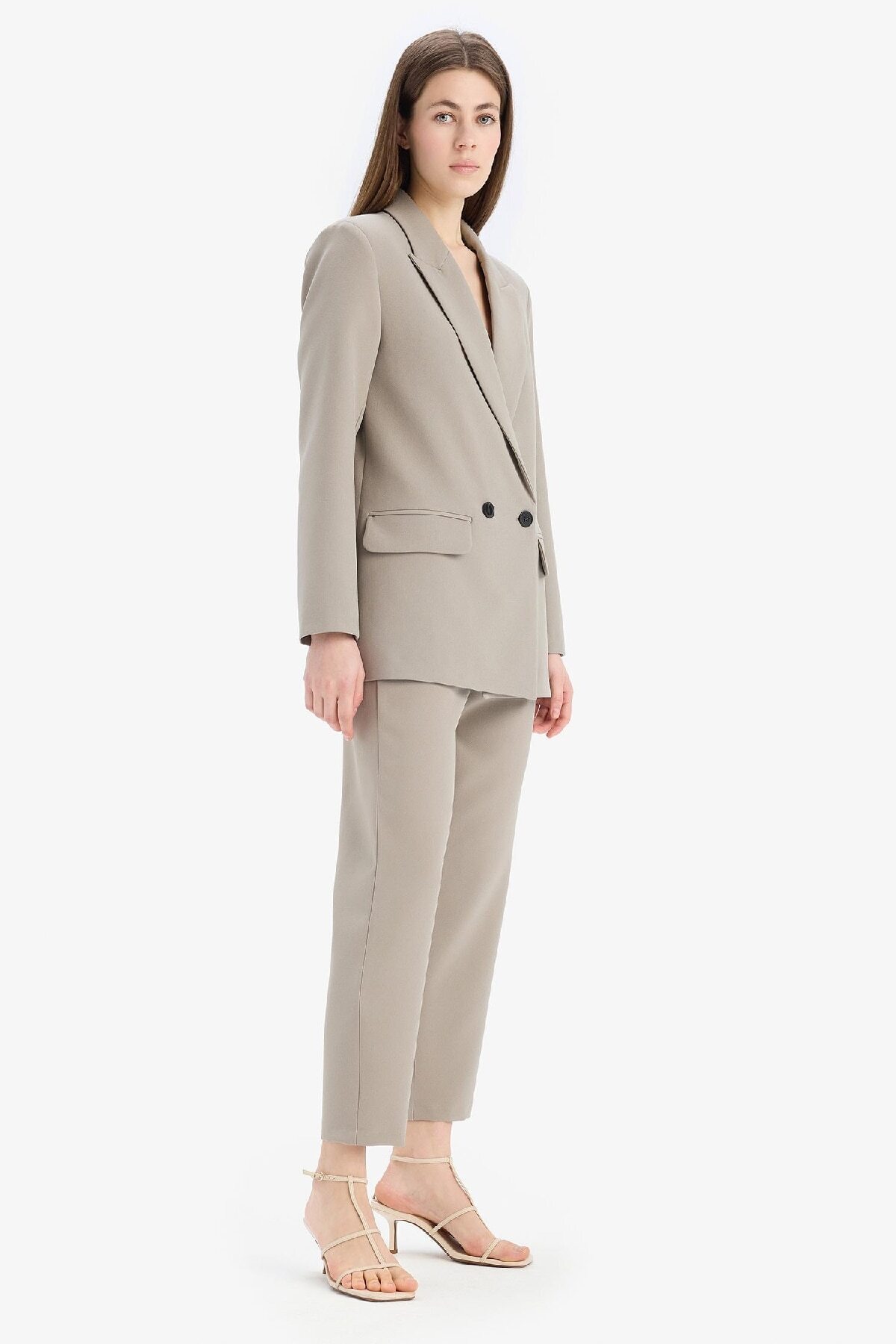 complete the look image