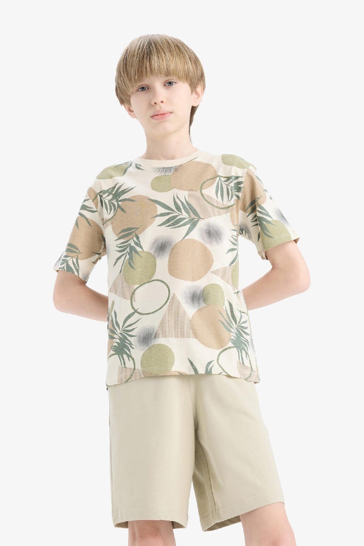 DeFacto-Boy's Elastic Waist Basic Plain Shorts B5867A825Sm 5