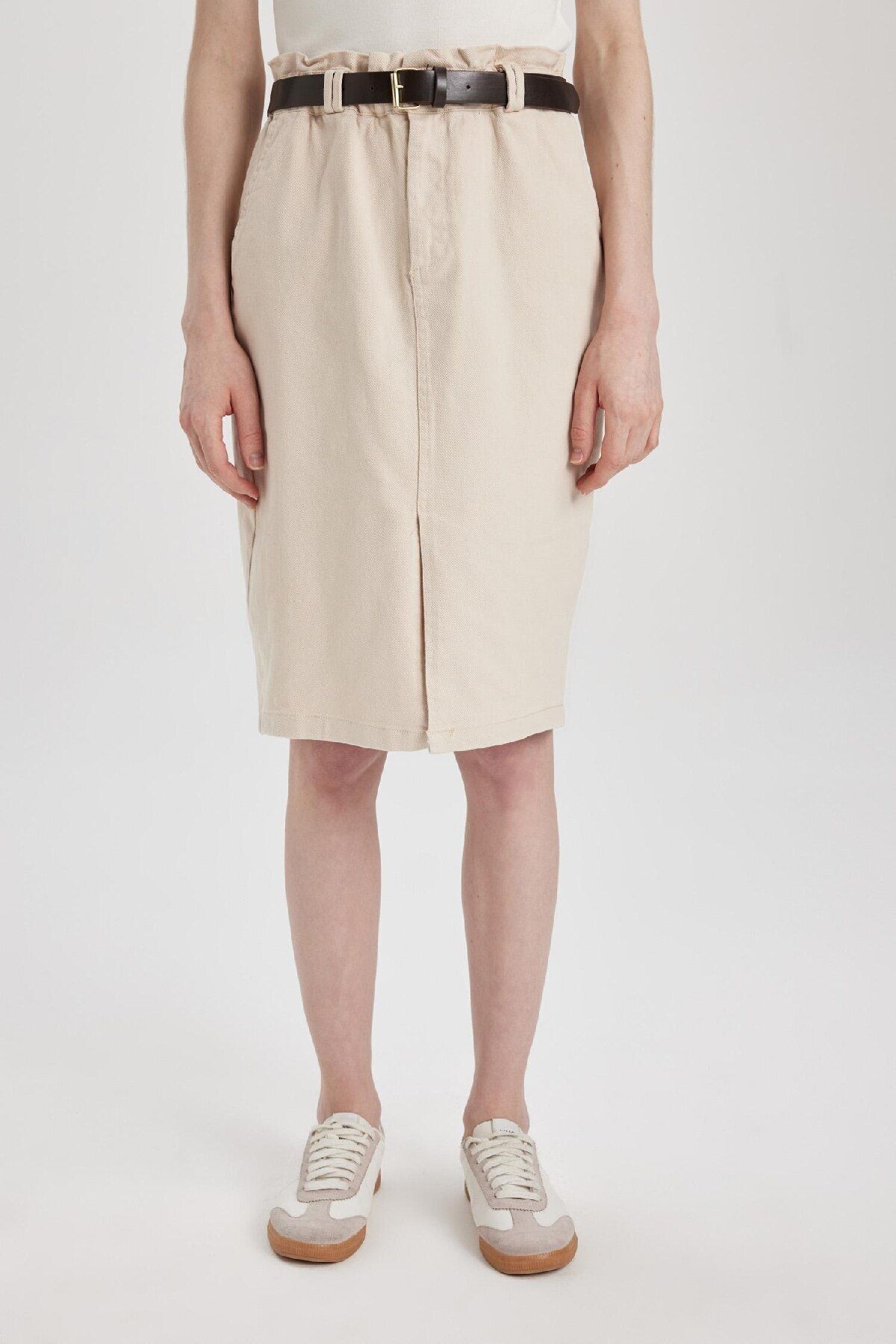 DeFacto Bleistift Midirock Aus Gabardine Mit Normaler Taille Und Schlitz C2588ax24sp für Damen - 40