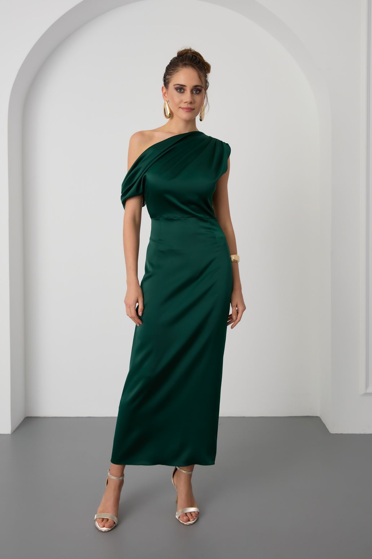 Lafaba-Women's Emerald Green Degaje Collar Slit Satin Midi Dress 2