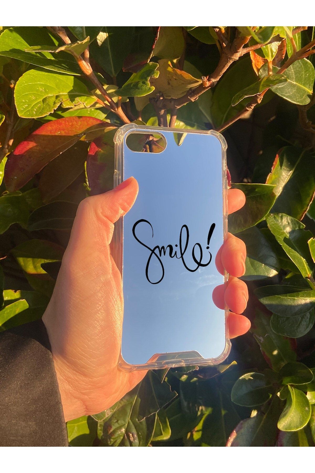 blueb İphone 8 Uyumlu Aynalı Smile Desenli Darbe Kamera Korumalı Silikon Telefon Kılıfı