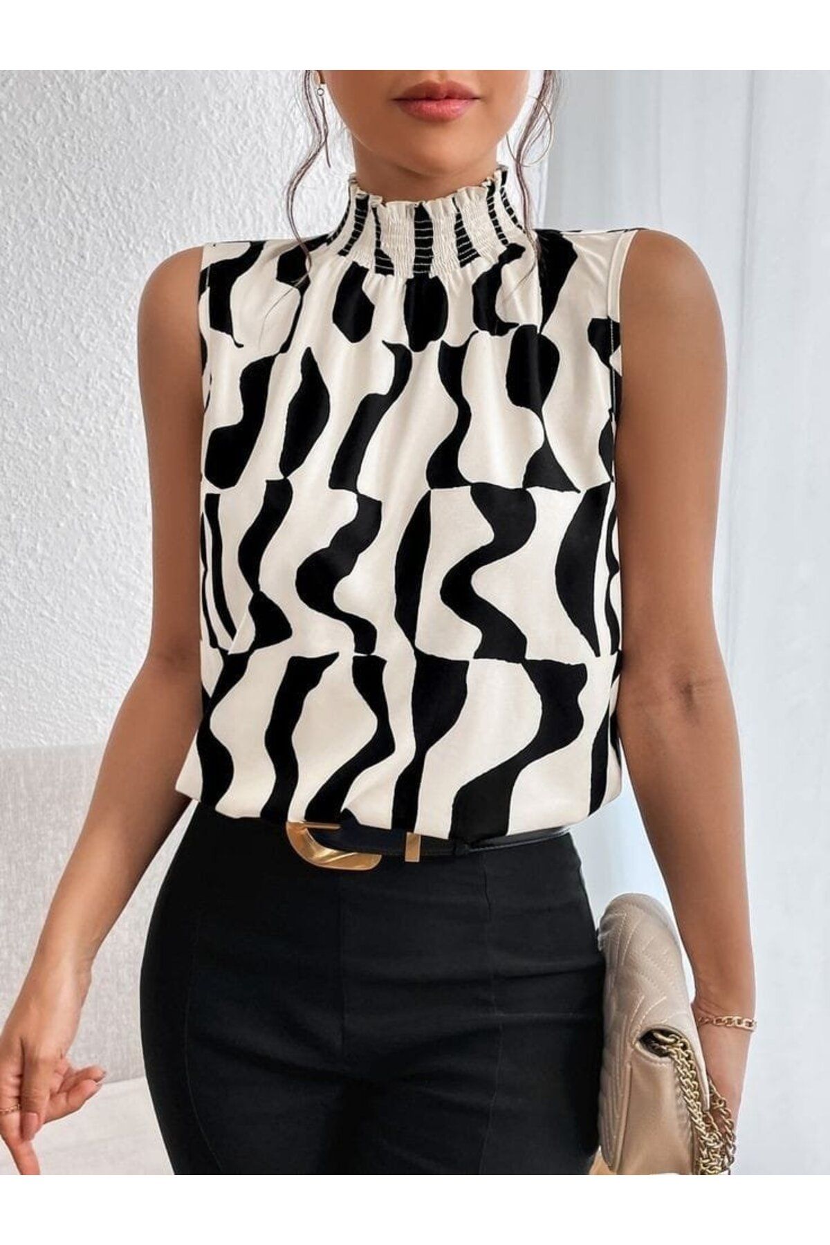 velmorafashion Kadın Kolsuz Balıkçı Yaka Desenli Süprem Bluz