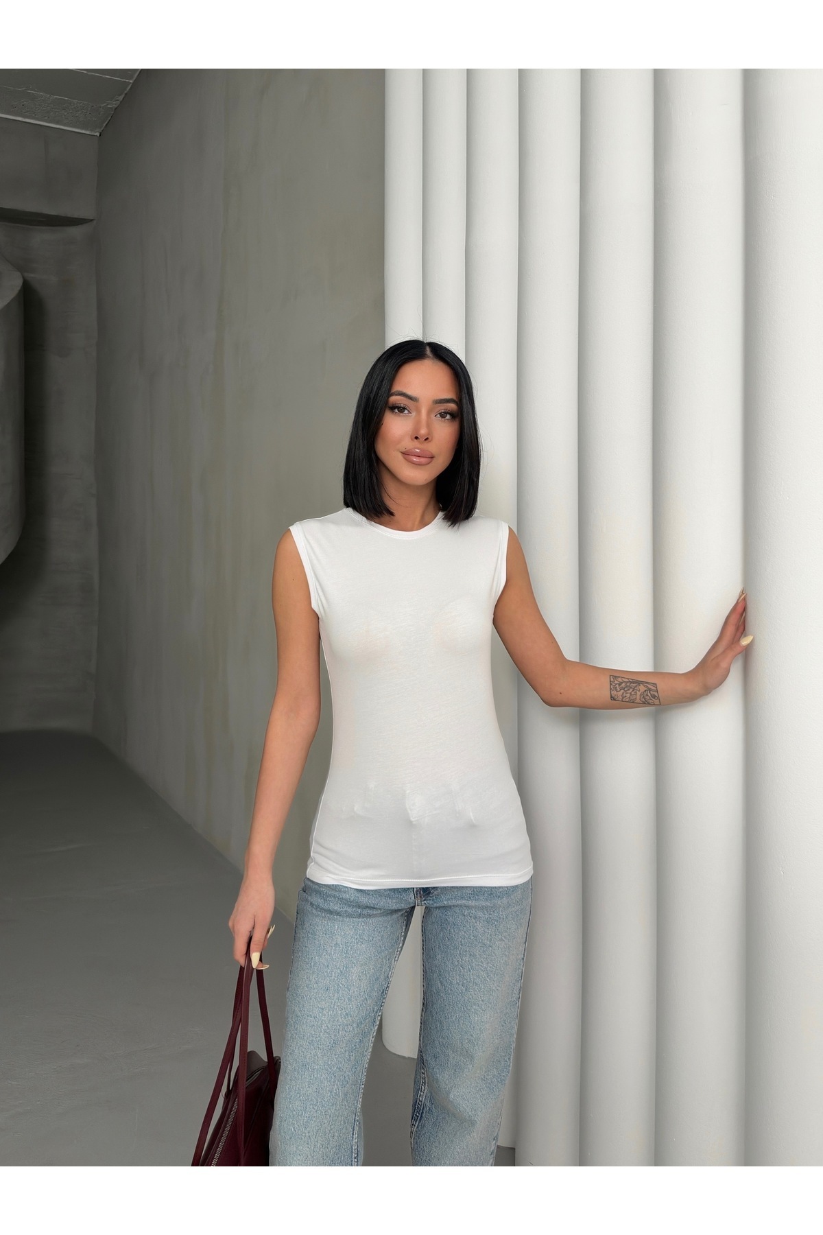Lunamiratto-Women's 2-Pack Black White Cotton Crew Neck Sleeveless Body and T-Shirt Zero Sleeve 3