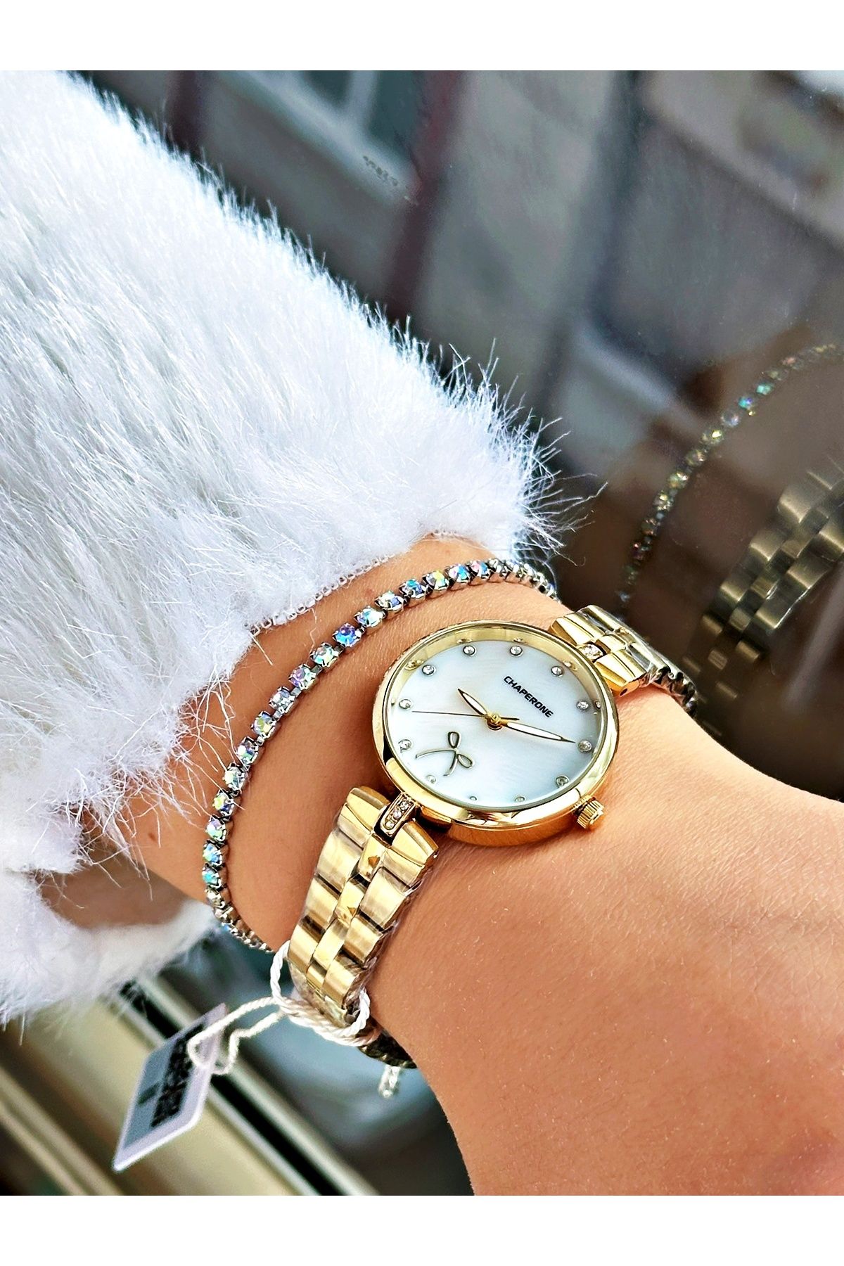 Chaperone-Gold Color Plain Model Ribbon Detailed Women's Wristwatch + Bracelet 2