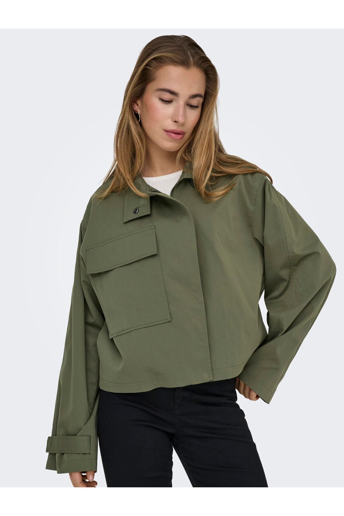ONLY-Jacke Baseball Verstellbare rmelbündchen mit Schnalle Jacke 6