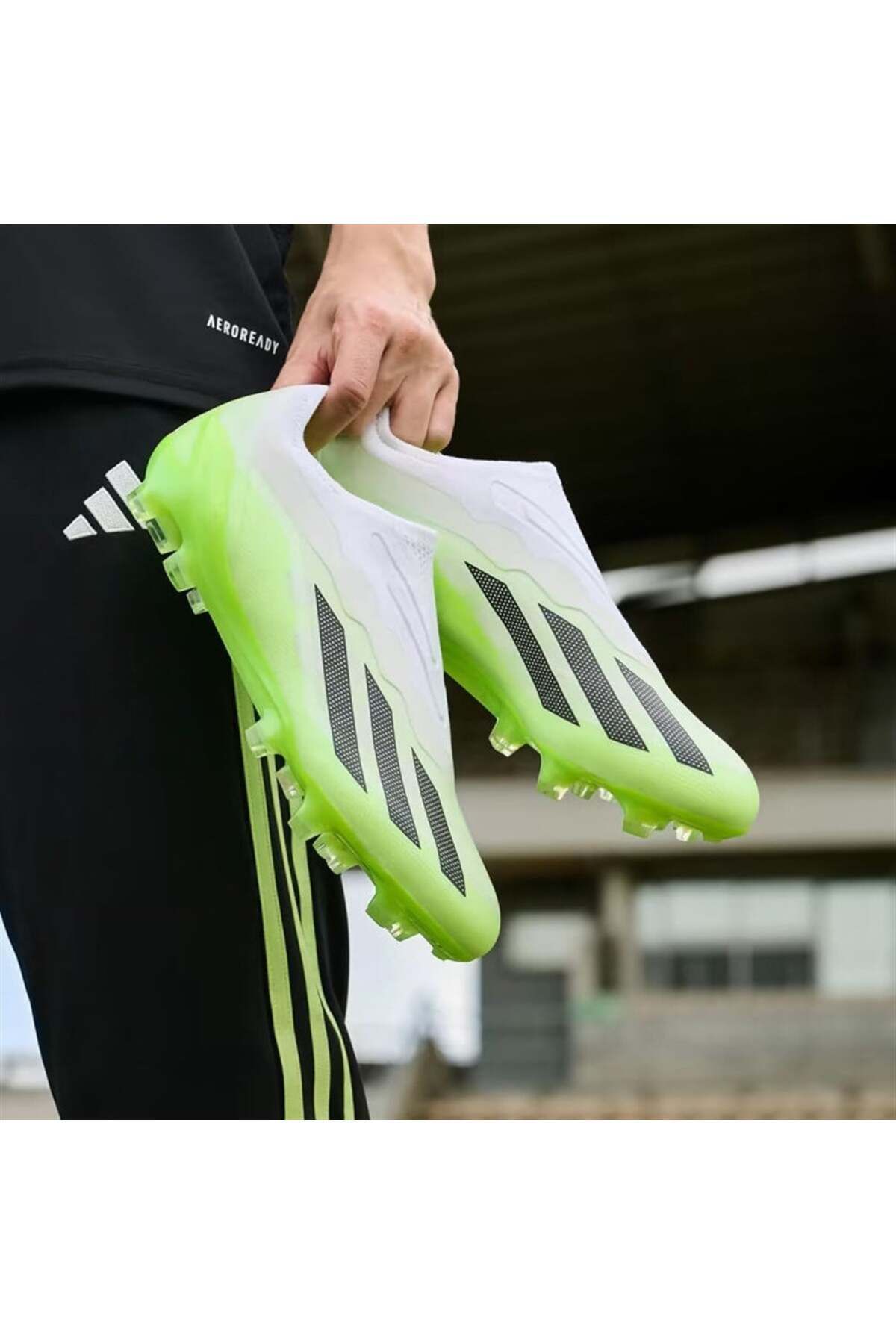 کرمپون سفید مردانه X Crazy.1 ll fg Flast Grass Crampon کفش حرفه ای فوتبال adidas