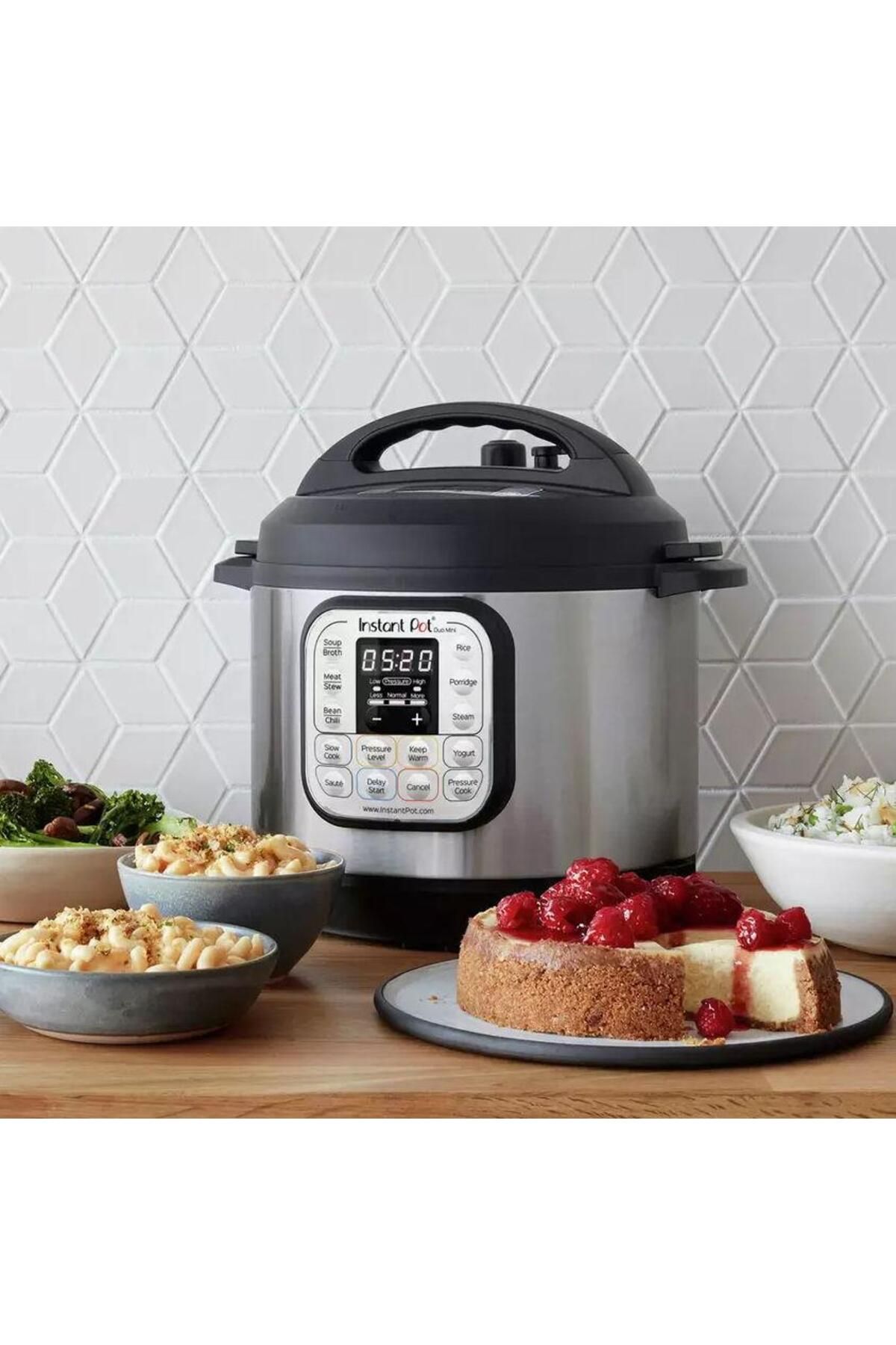 Instant Pot-Instant Pot Duo 3 Multicooker, 700 W, 14 preset programs, 2.8 L, Removable lid (Black/Silver) 4