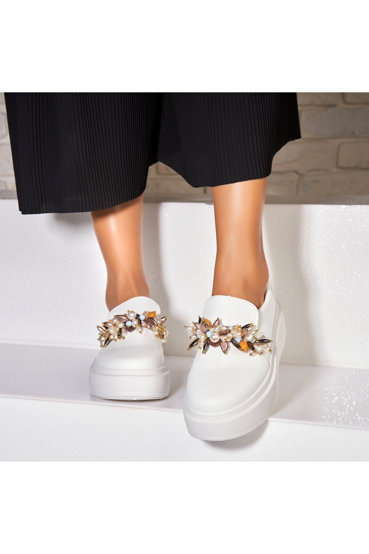 Joana-Pantofi dama casual Albi din Piele Ecologica Zyriah 1