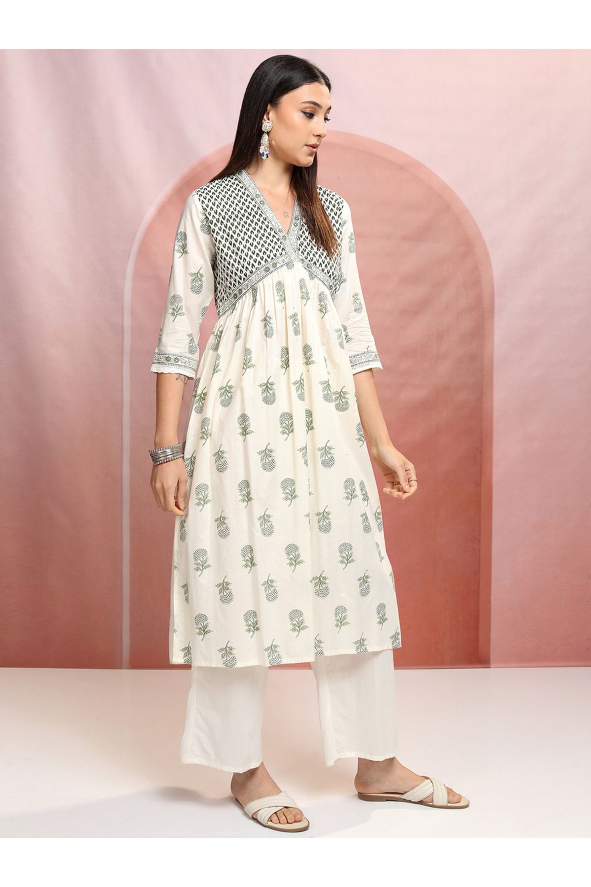 Vishudh By Styli-Women White Floral Printed V-Neck Cotton Kurta Set 6