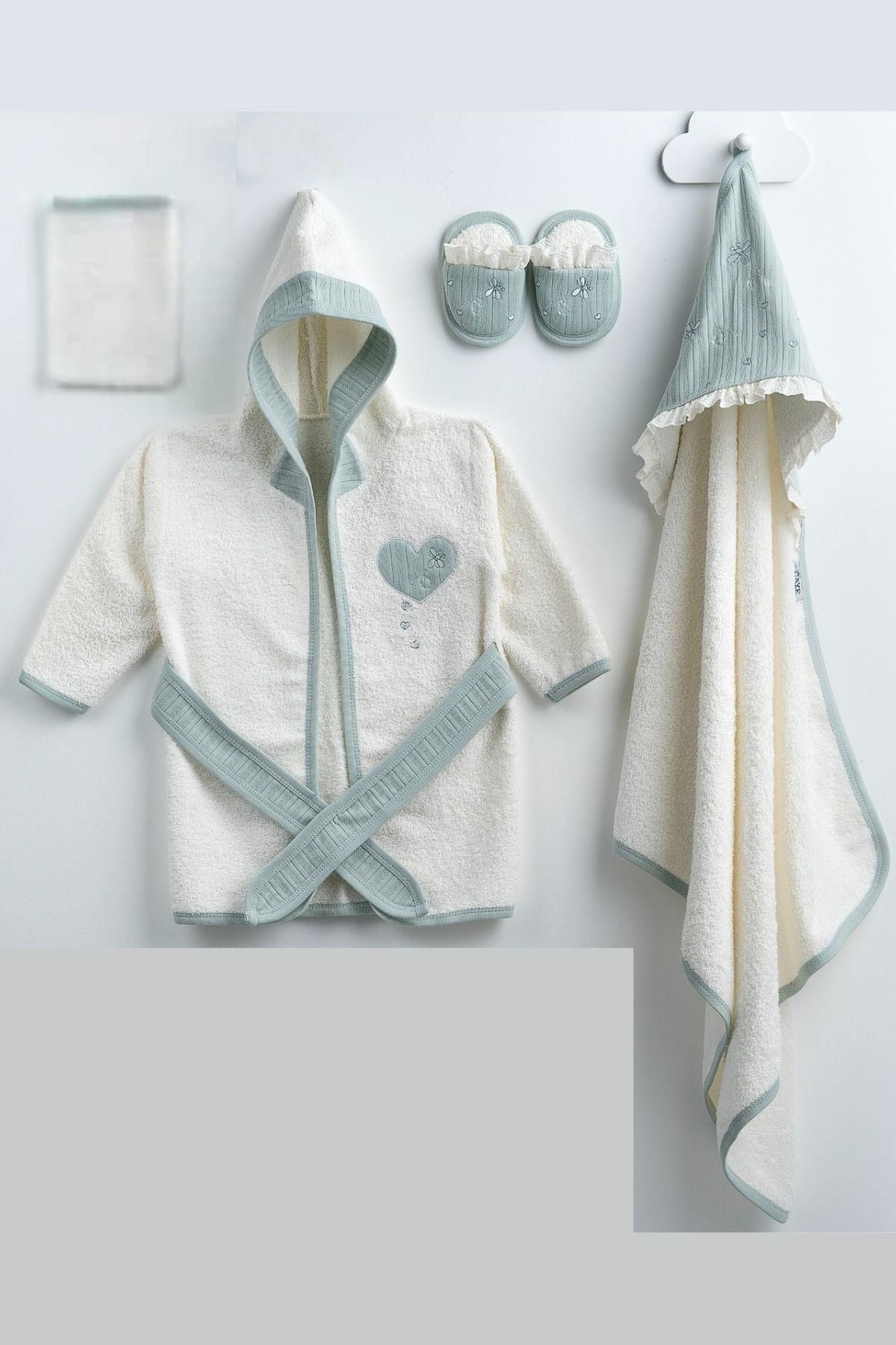 Cantoy Kız Bebek Kalp Ve Yusufcuk Desenli Bornoz Set