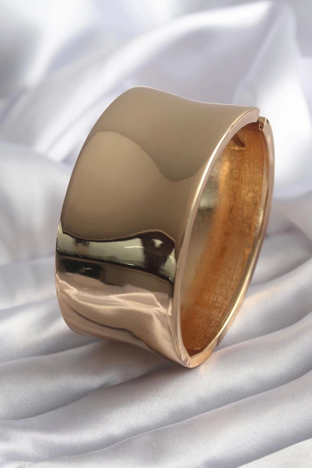 TakıDolabı Pirinç Gold Renk VİP Seri Kelepçe
