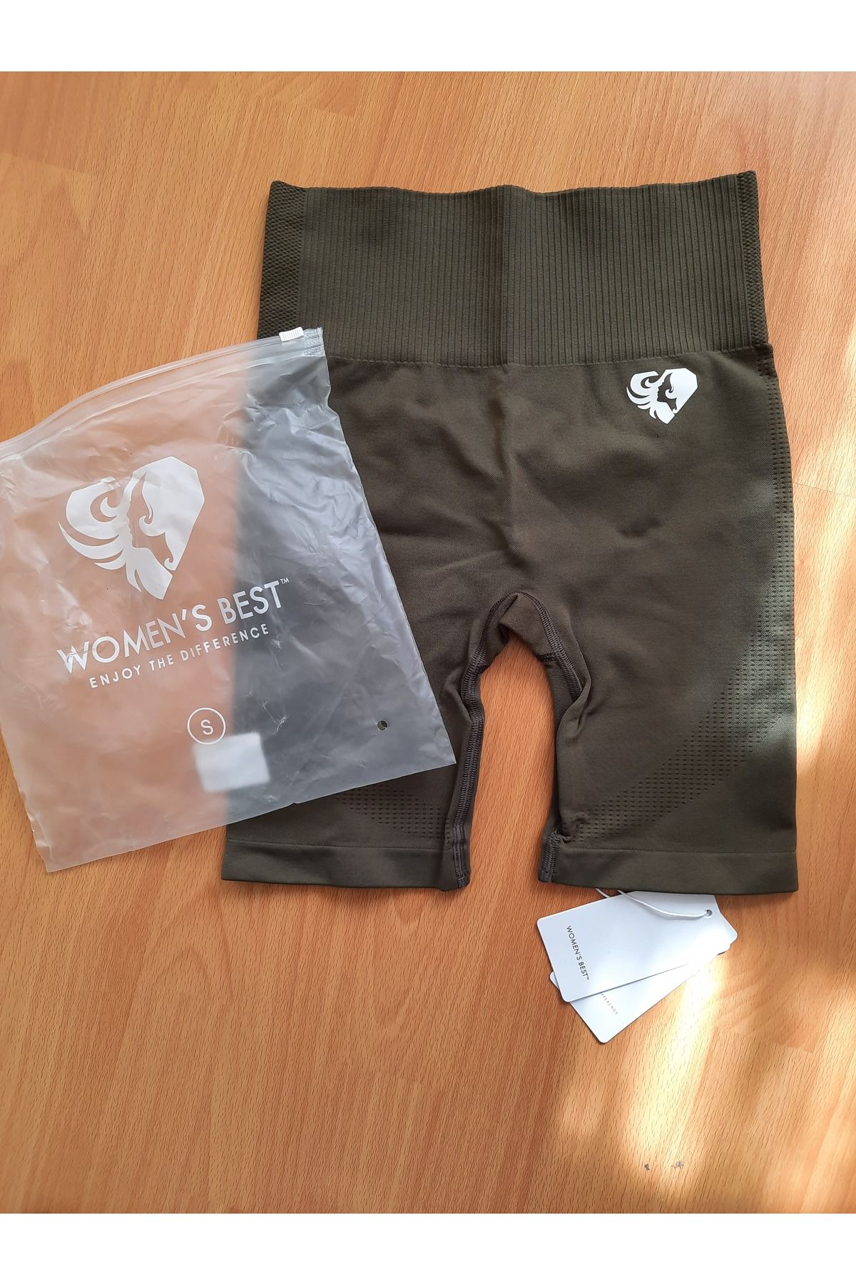 WOMEN'S BEST-WB SEAMLESS SHORTS 6