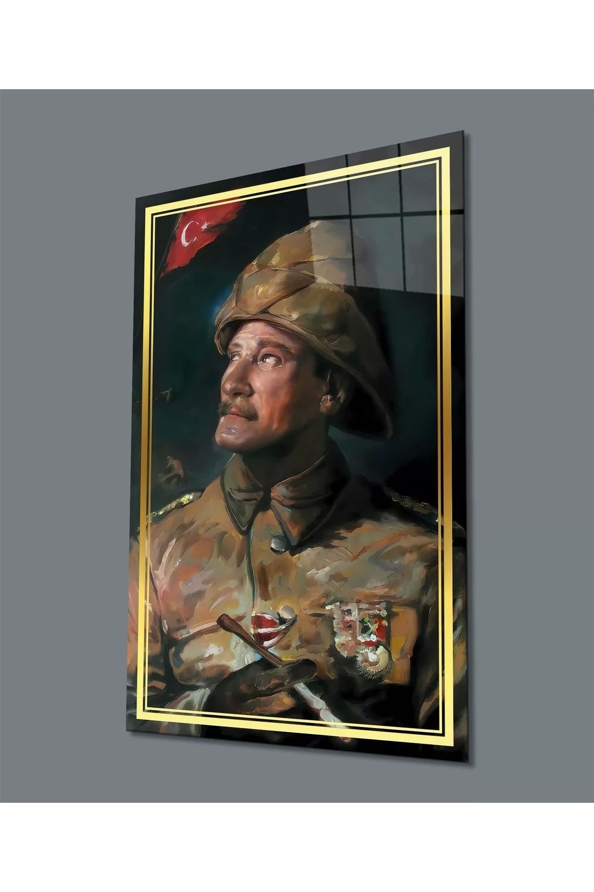 ÖYKÜ VE YİĞİT Gold Şerit Yapay Zeka Üniformalı Atatürk Cam Tablo, Uv Baskılı Ve Temperli, Hediyelik