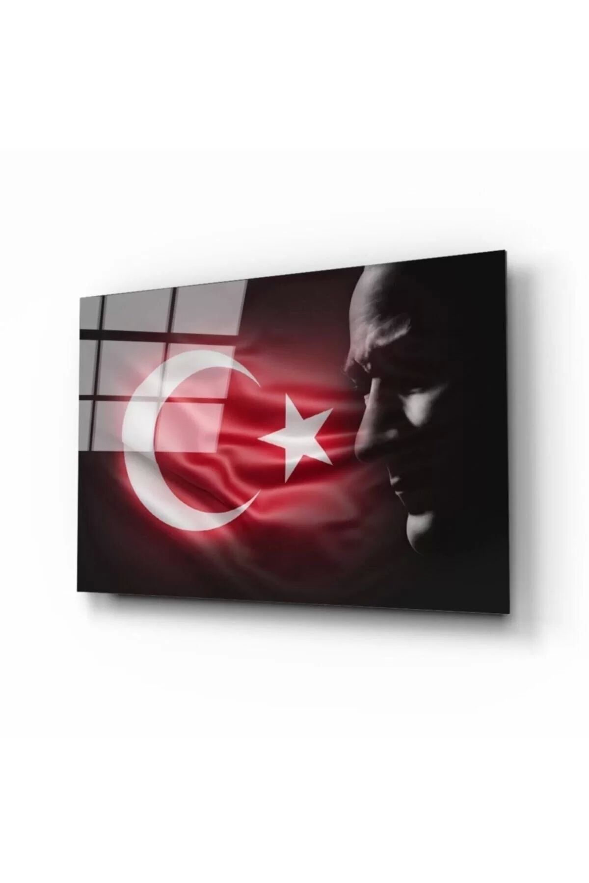 ÖYKÜ VE YİĞİT Türk Bayrağı Ve Atatürk Silüet 2 Cam Tablo