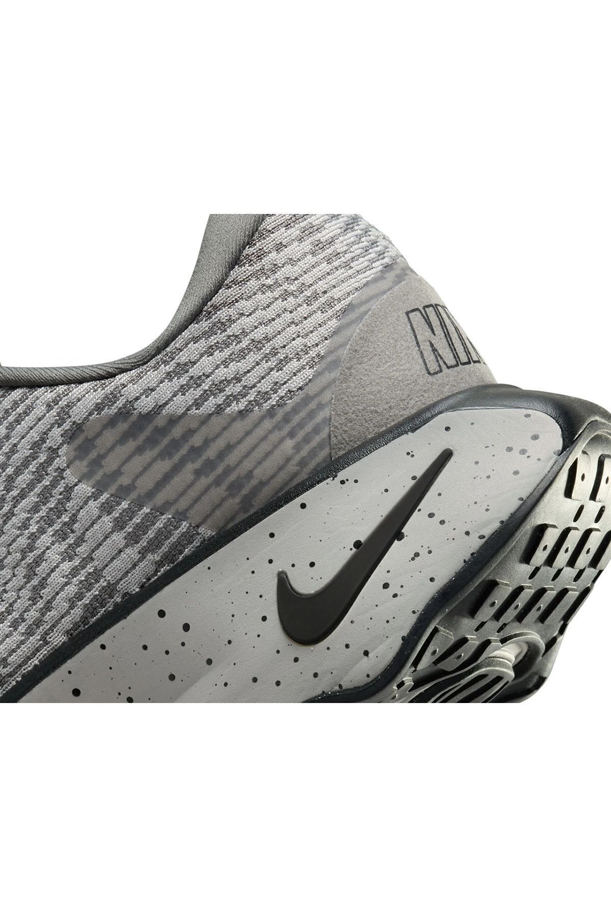 Nike-Pantofi de mers pentru bărbați Motiva 2