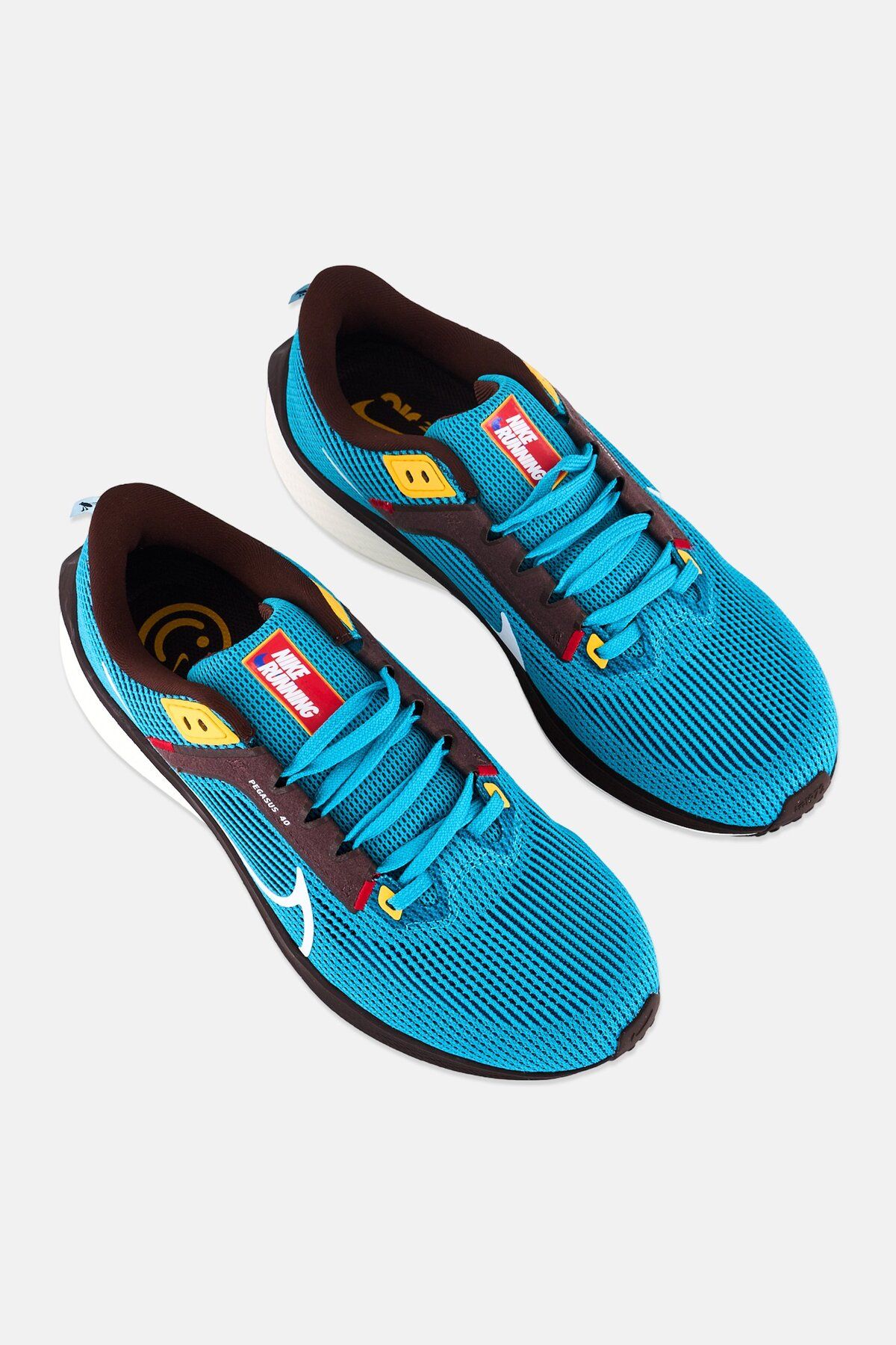 Nike-Men Air Zoom Pegasus 40 PRM Lace Up Running Shoes, Multicolor 4