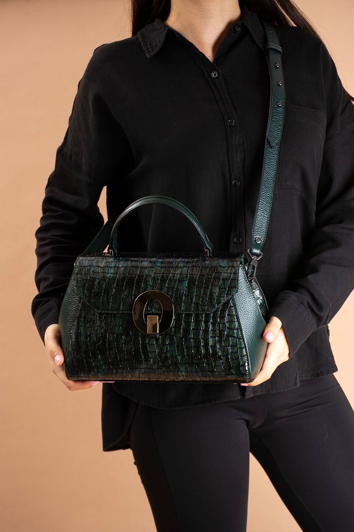 VOSTRO-Handmade Italian Style 100% Real Genuine Leather Women's Long Strap Lockable Handbag - Vostro20219 6