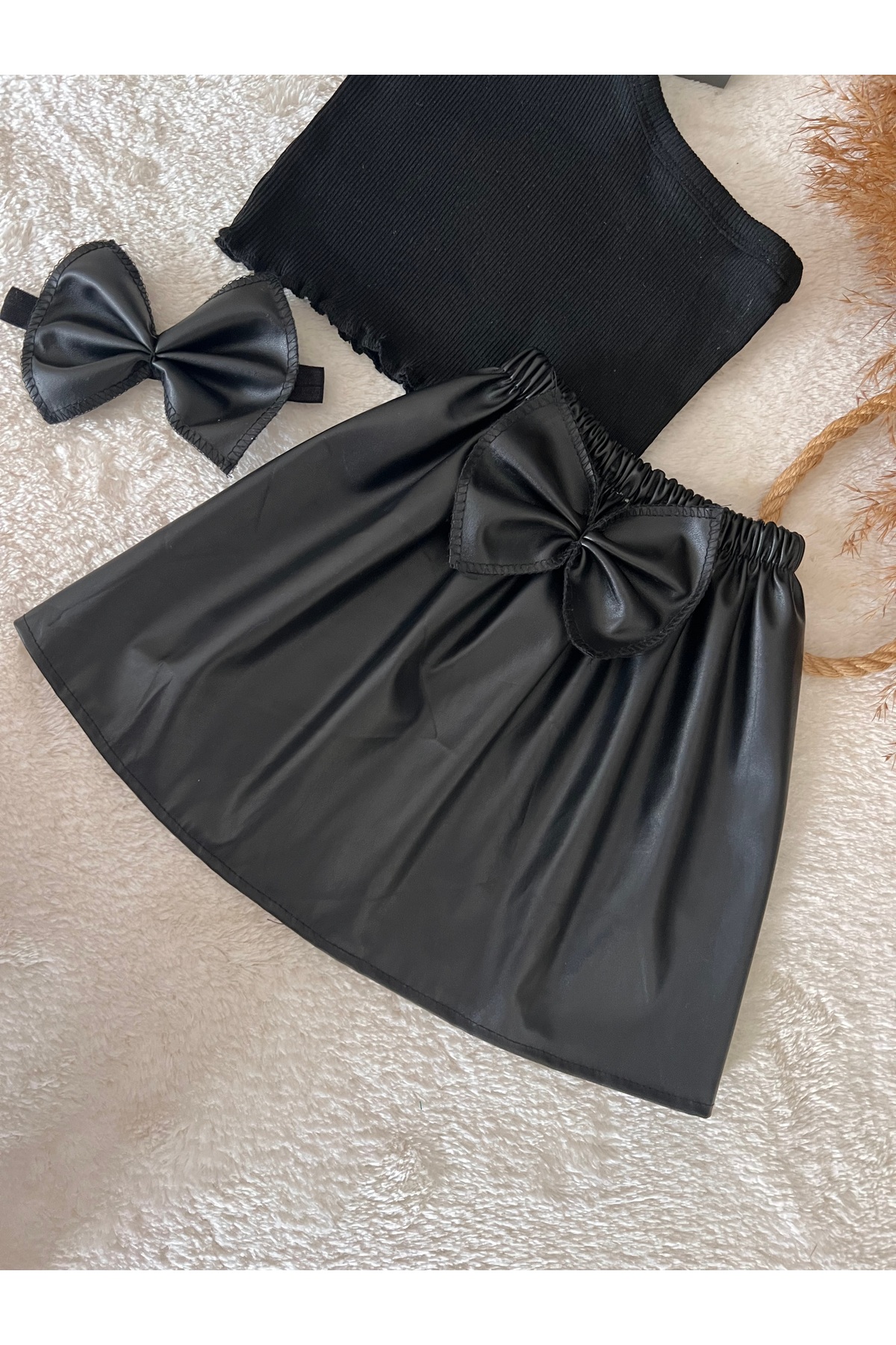 BAHNUR BEBEK ÇOCUK DERi ETEK CROP VE BANDANA ALT ÜST YAZLIK TAKIM fotoğrafı 2 (önizleme)