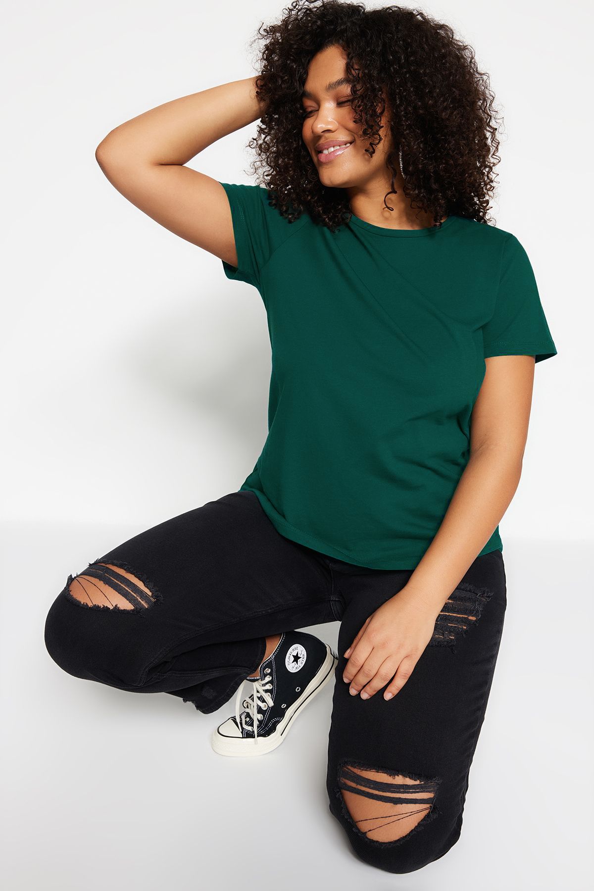 Trendyol Curve Tričko Emerald Green Crew Neck 100% bavlna Plus Size - Tbbss22Ts0733