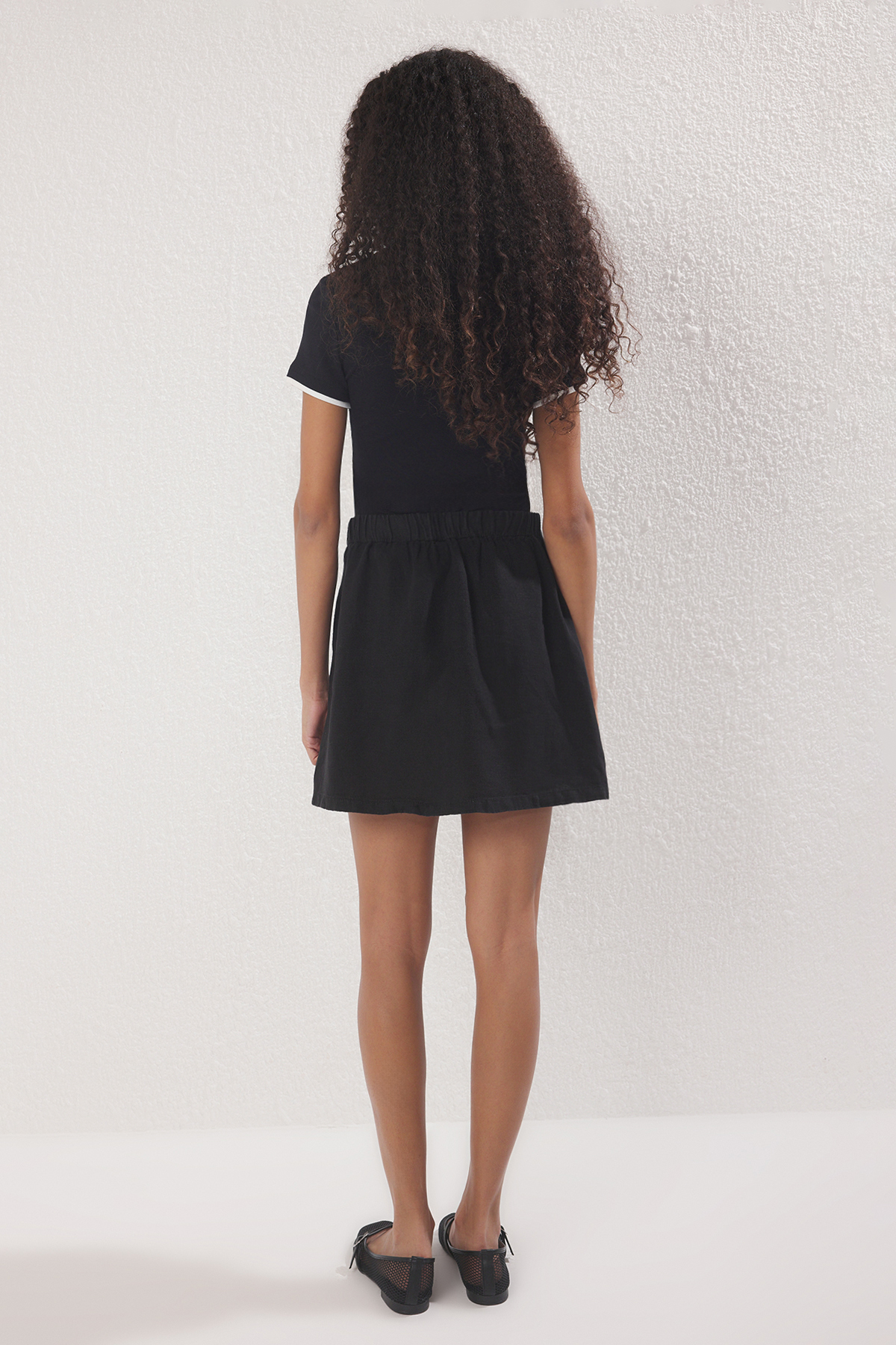 Trendyolmilla  Siyah %100 Keten Mini Etek TWOSS25ET00142 - Görsel 3