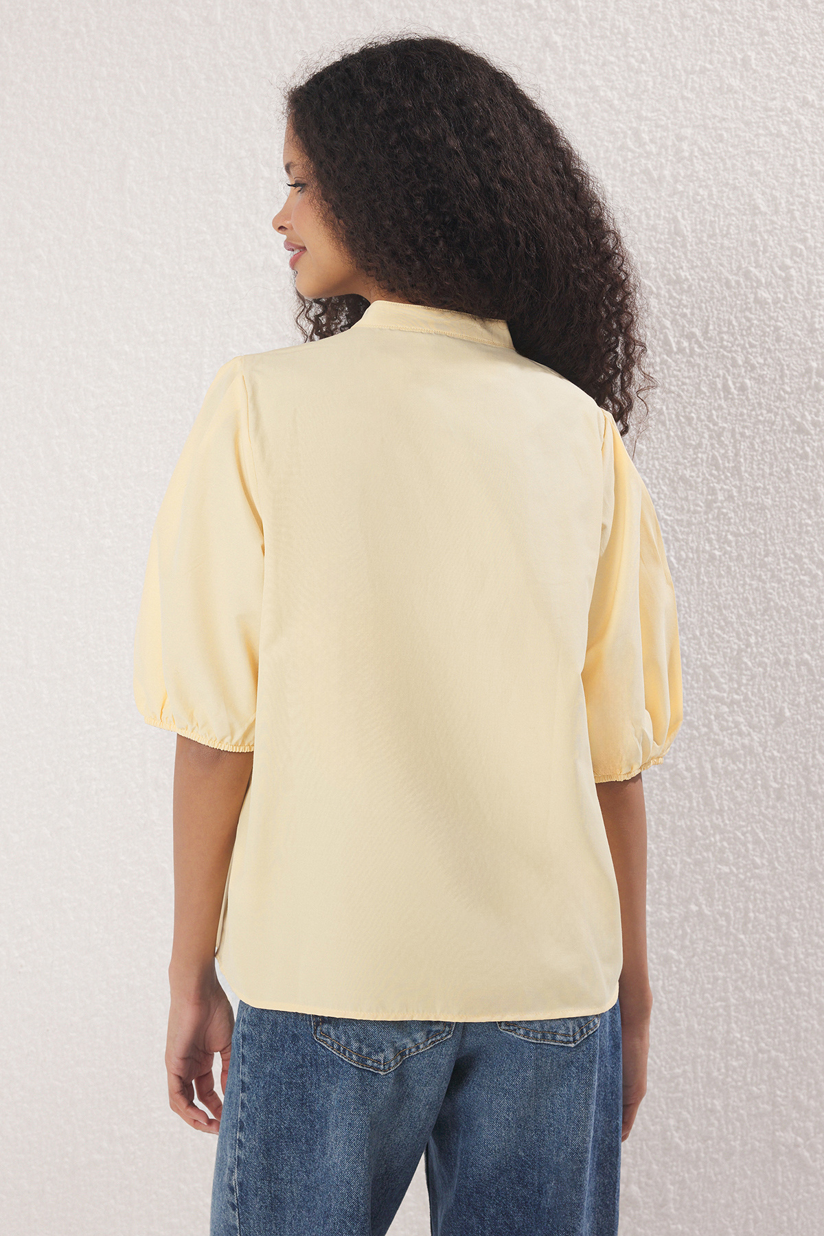 Trendyol Collection-Light Yellow Balloon Sleeve Crew Neck Oversize Shirt Twoss25Go00152 4