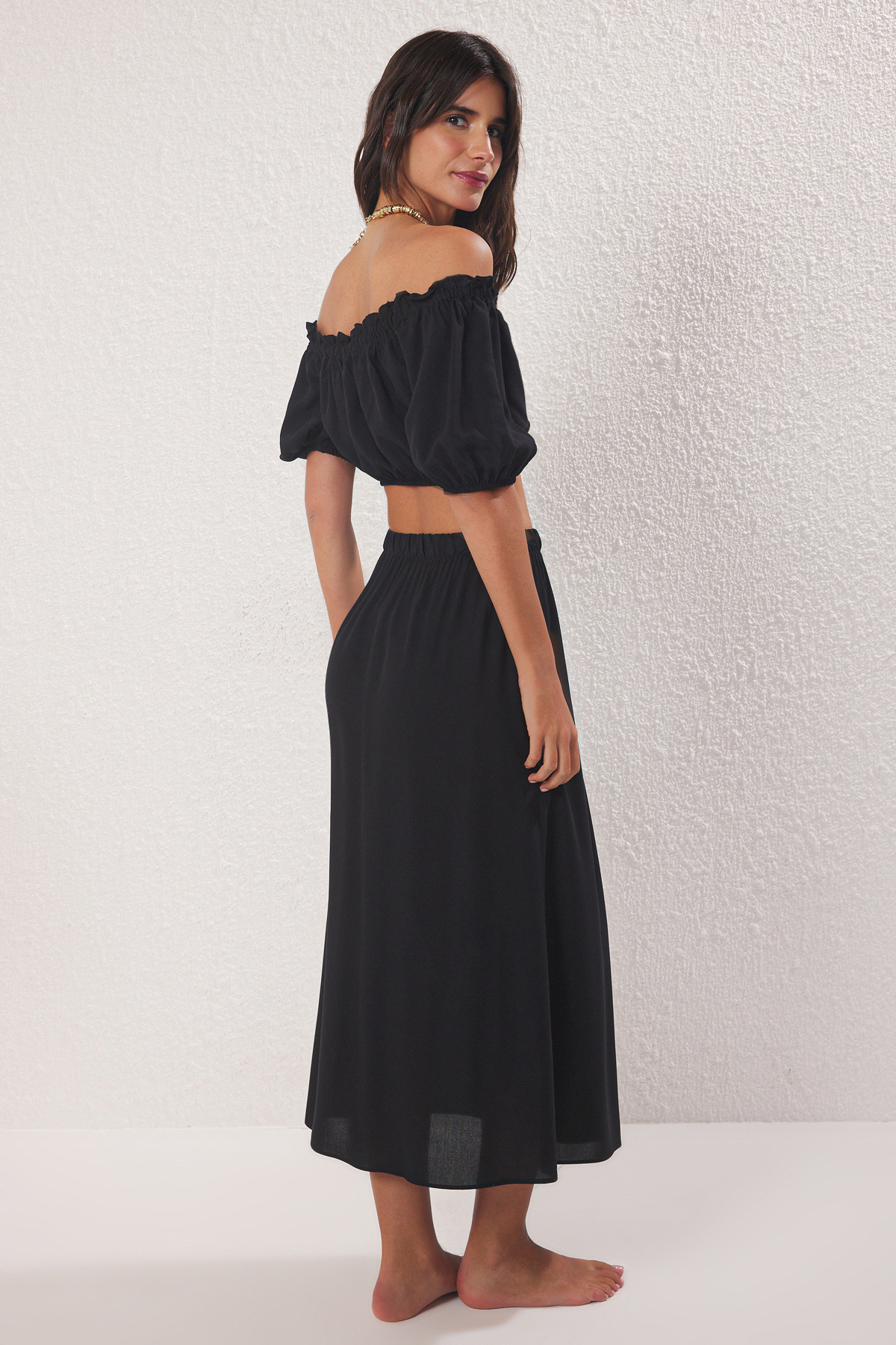 Trendyolmilla  Plaj Giyim Siyah Dokuma Midi Yüksek Bel Bluz-Etek Takım TBESS25AU00080 - Görsel 4