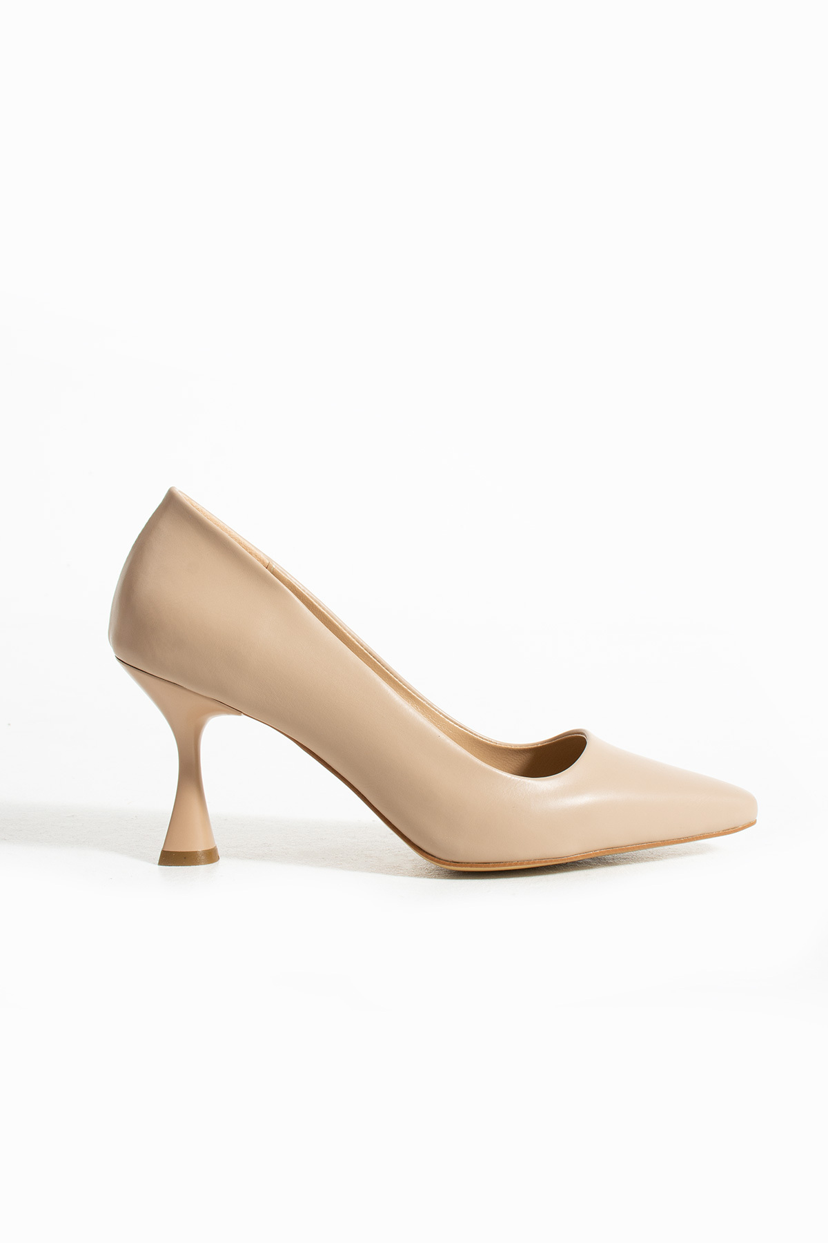 Güllü Shoes  Zarafetiyle Büyüleyen Bej 7 cm Vegan Deri Topuklu Ayakkabı | Rahat, Şık ve Günlük Topuklu Ayakkabı - Görsel 6