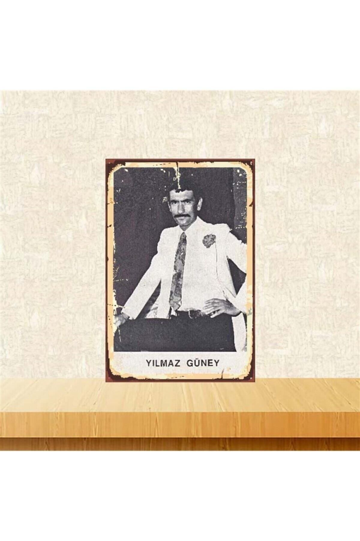 TAKIFİX Yılmaz Güney 20-30 Cm Retro Ahşap Poster Tkfx3811