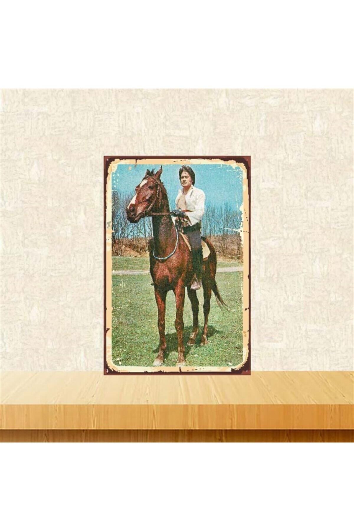 TAKIFİX Cüneyt Arkın Retro Ahşap Poster 20-30 cm