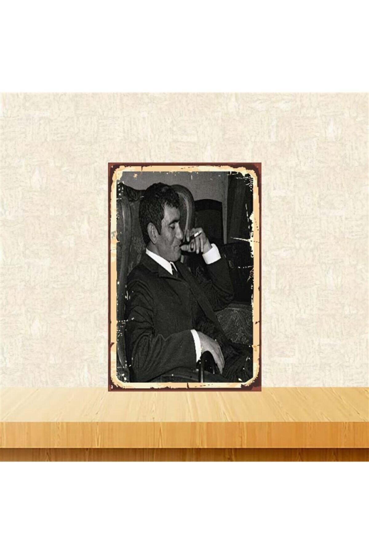 TAKIFİX Yılmaz Güney 20-30 cm Retro Ahşap Poster