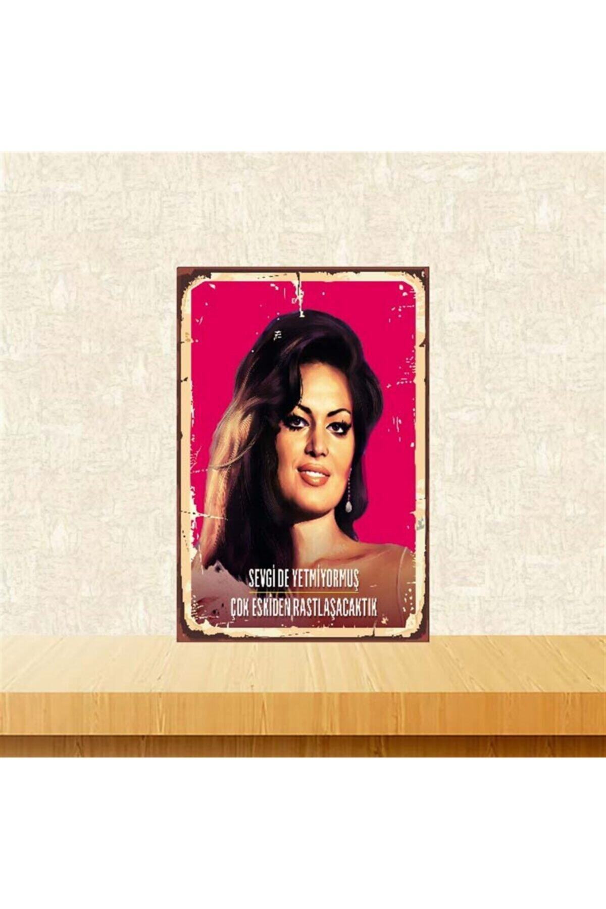 Türkan Şoray Printed Retro Wood Poster 20-30 cm
