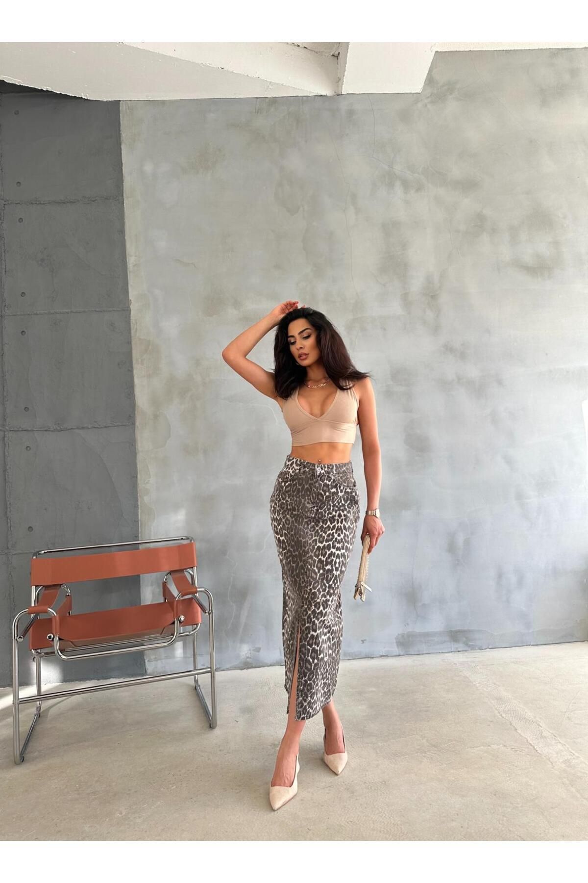 complete the look image