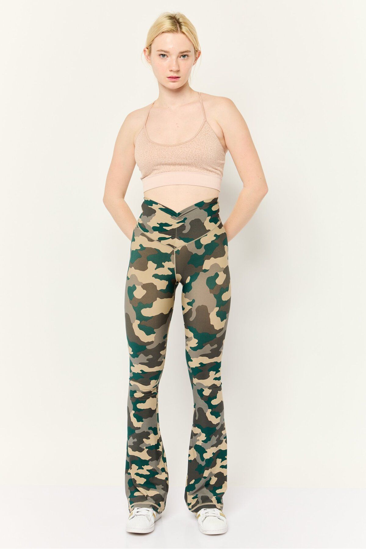 complete the look image