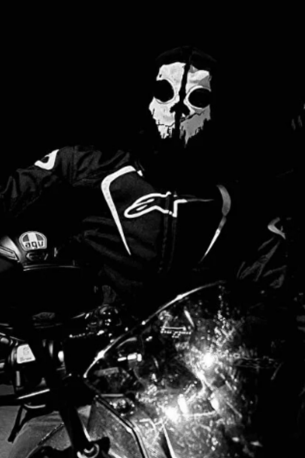 dutton-Ghost Call of Duty Logan T. Walker Final Skull Fiery Mask & Balaclava 2