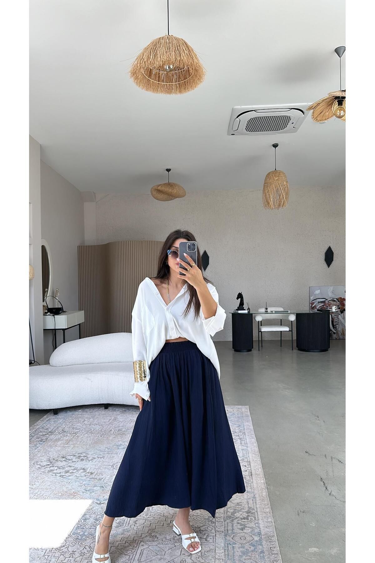 Buket Teke-Navy Blue Midi Strawberry Skirt 5
