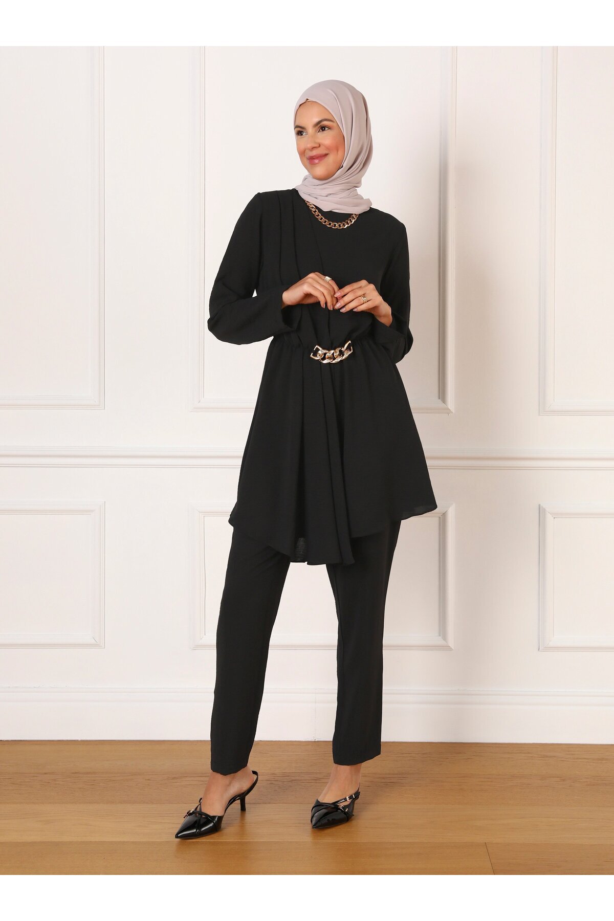 Refka-Black Aerobin Fabric Chain Detailed Tunic and Trousers Set 3