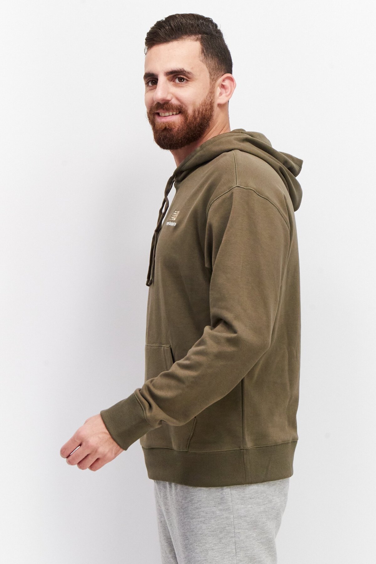 New Balance-Men Relaxed Fit Long Sleeve Training Sweatshirts, Dark Green 3