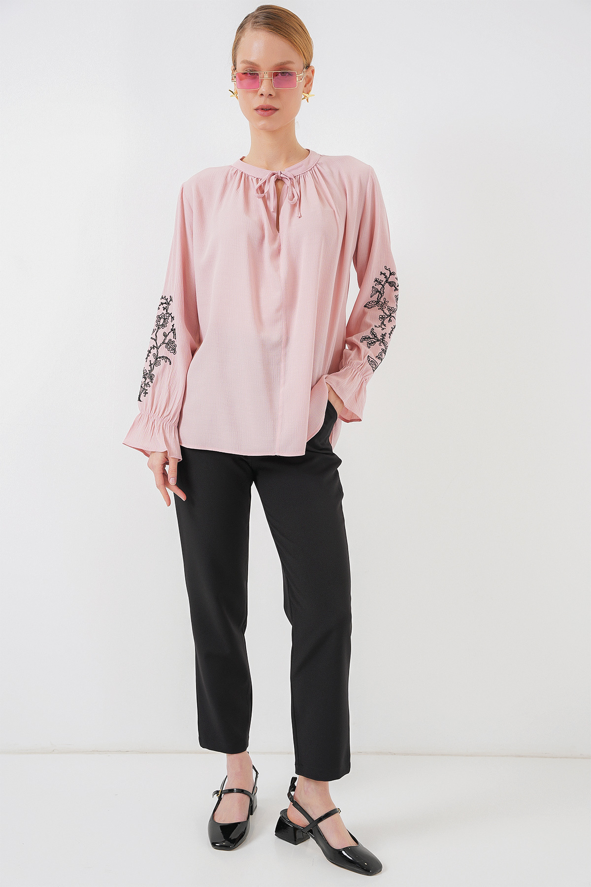 Bigdart-Women's Embroidered Knitted Blouse 941 - Powder 2