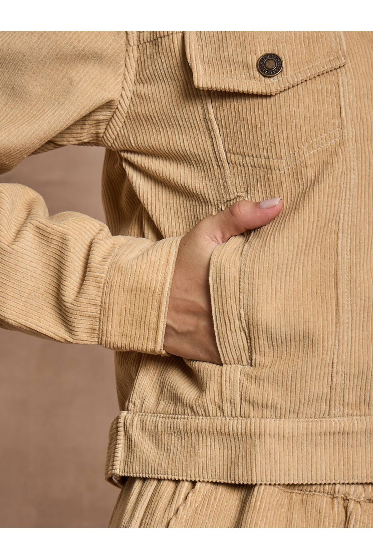 Sassafras By Styli-Corduroy Pocket Details Jacket with Buttons 6