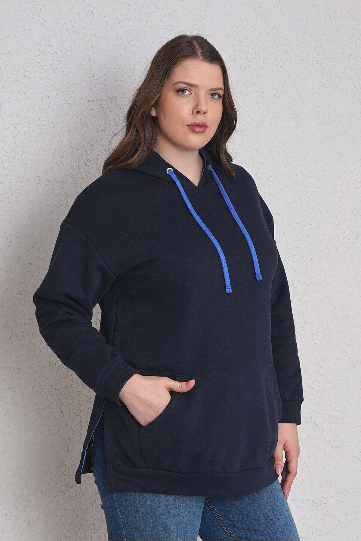 Büyük Moda-سويت شيرت أساسي بجيب الكنغر 6