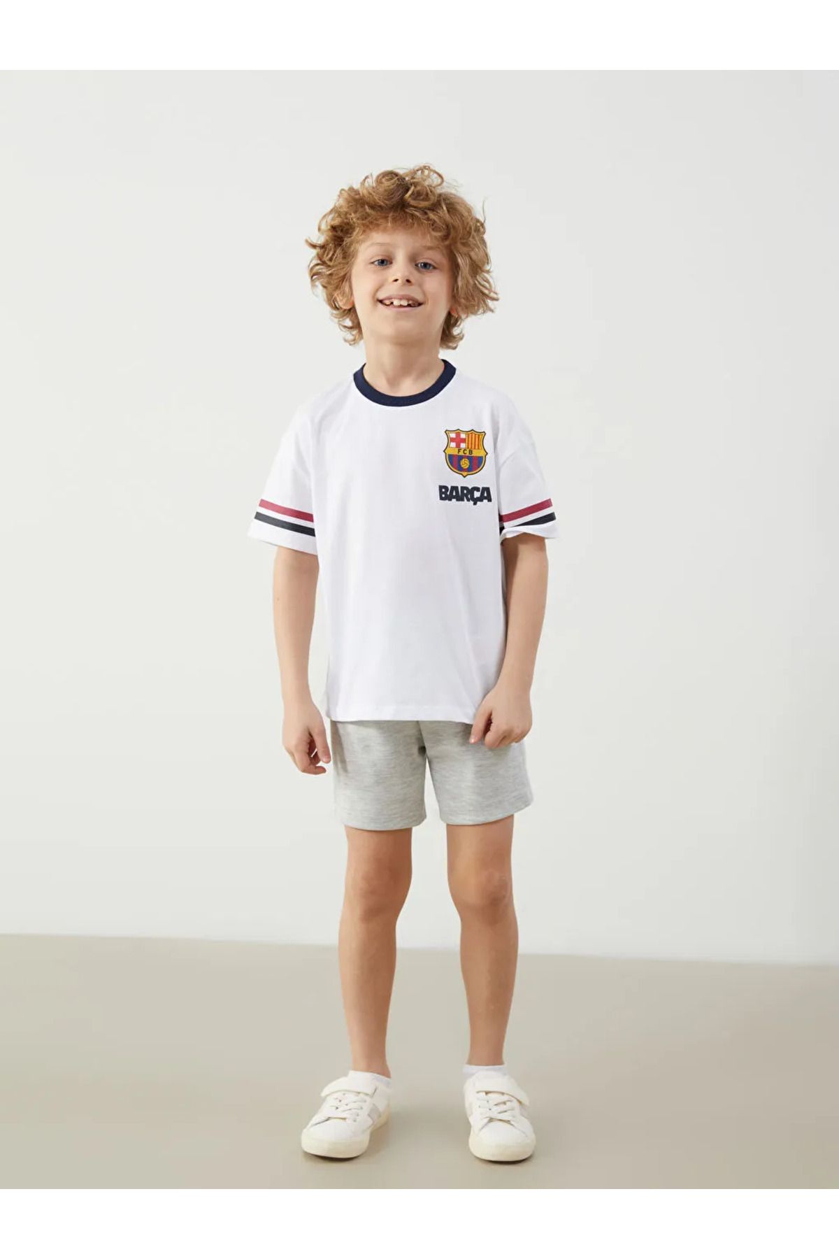 LC Waikiki-Lcw Kids Gray Elastic Waist Basic Boy Shorts 2