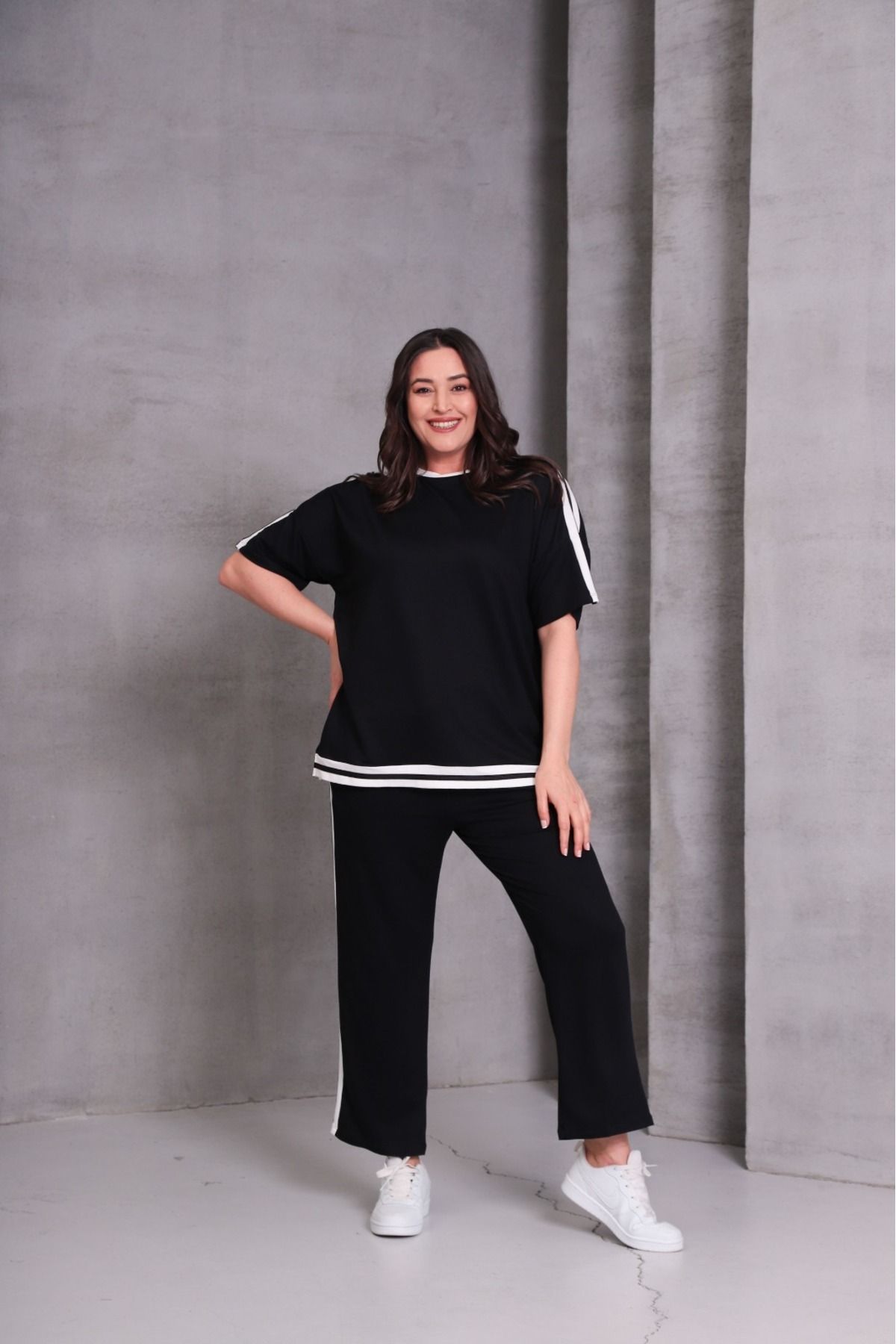 complete the look image