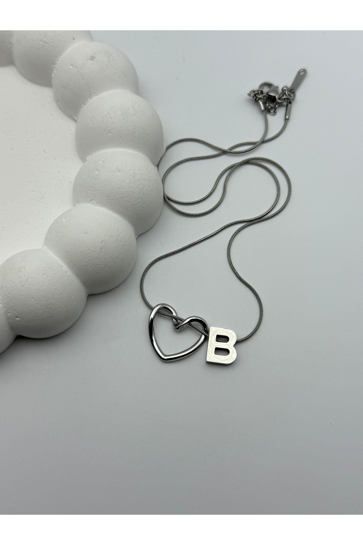 ilvesa shop-B Letter Knot Heart Steel Necklace 1
