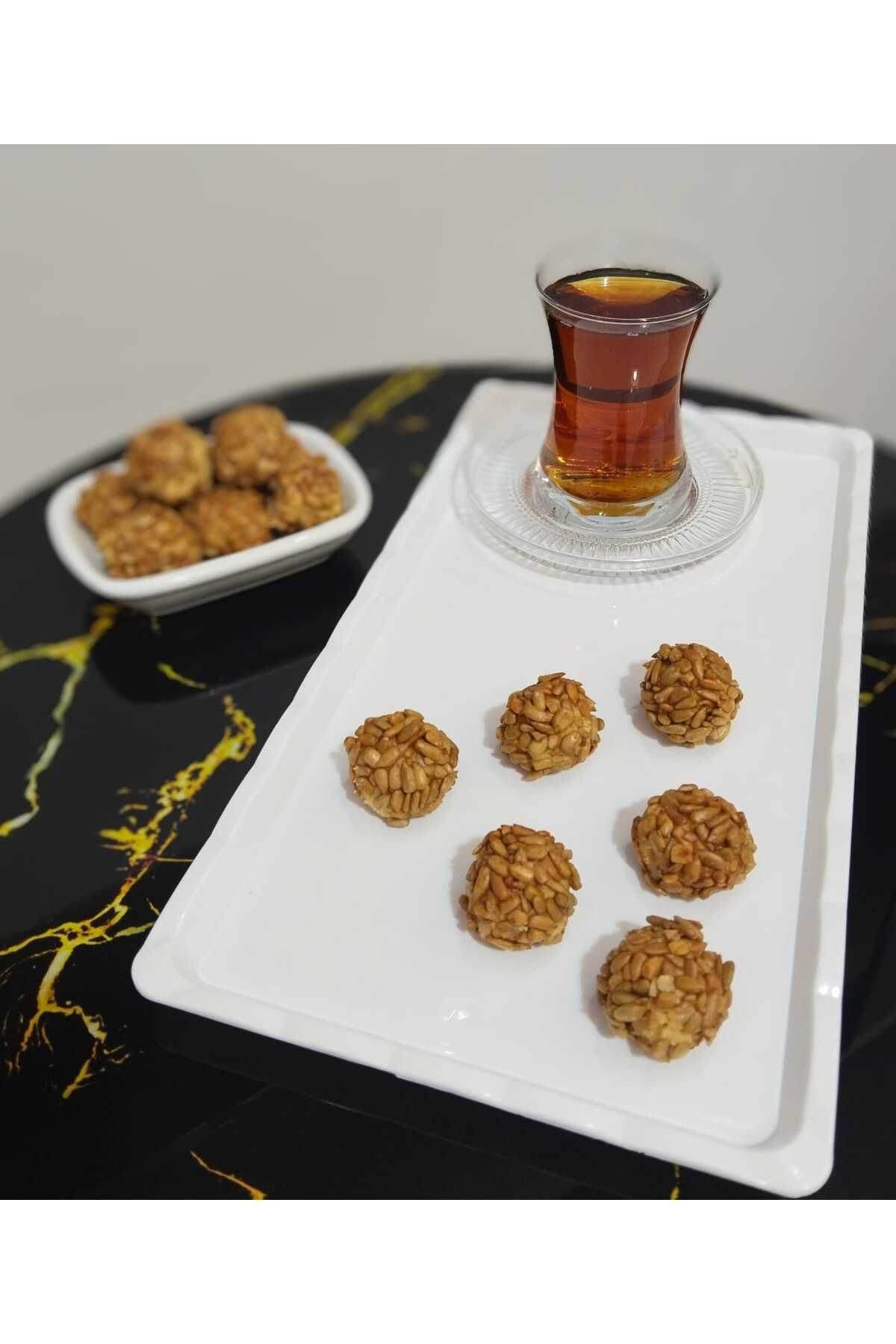 yöresel Çeki̇rdekli̇ Kurabi̇ye 500 Gram - %100 Ev Yapimi