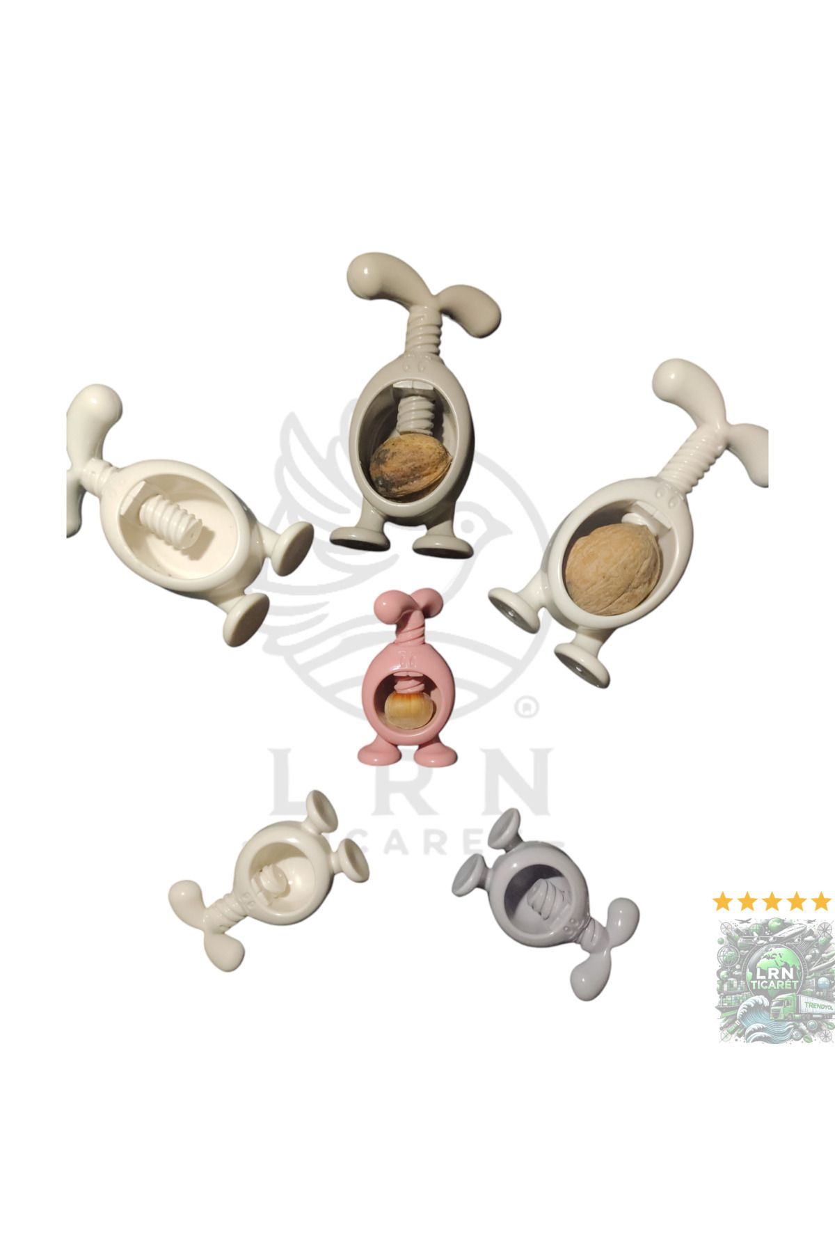 LRN-Practical and Stylish: 3-Piece Walnut & Hazelnut Cracker Set – Effortless Breaking Enjoyment! 1