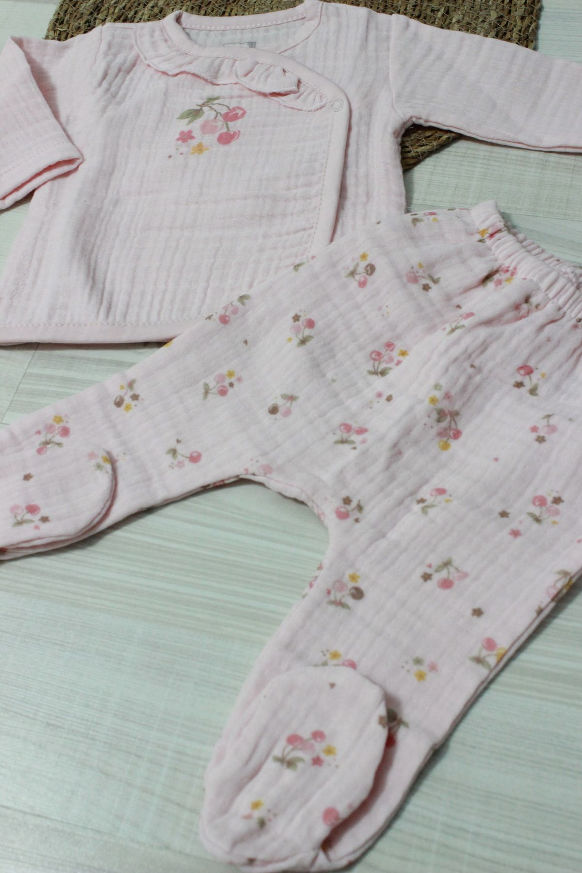 Caramell-Barbosa Caramell Baby Girl 10 Pieces Hospital Release Bodysuit Set Summer Season 6